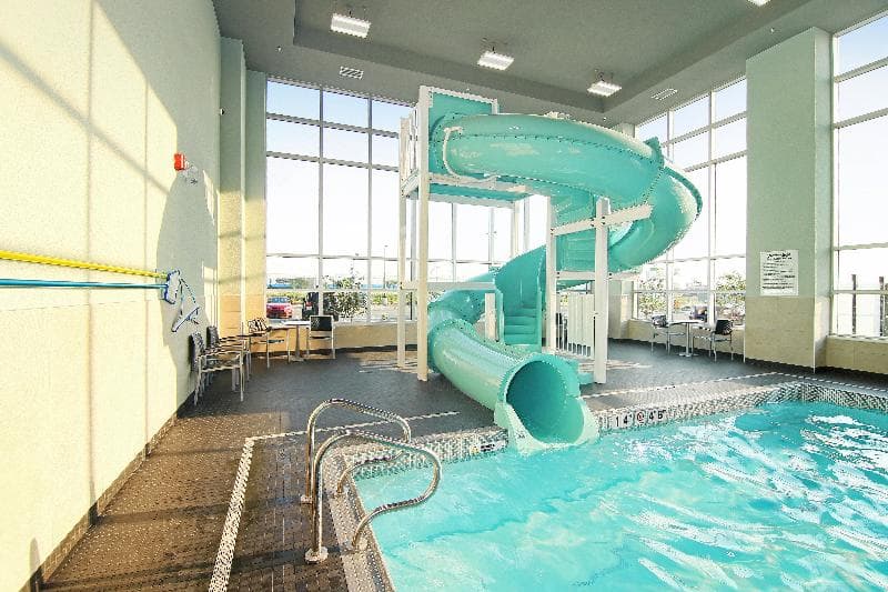 Holiday Inn & Suites Calgary Airport North 4