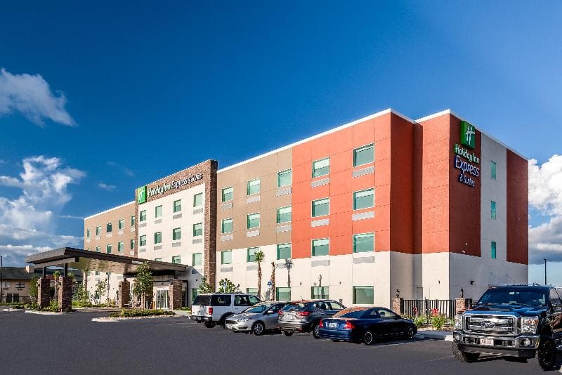 Holiday Inn Express & Suites Punta Gorda 3
