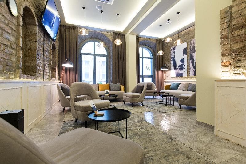 Marquise Hotel 4