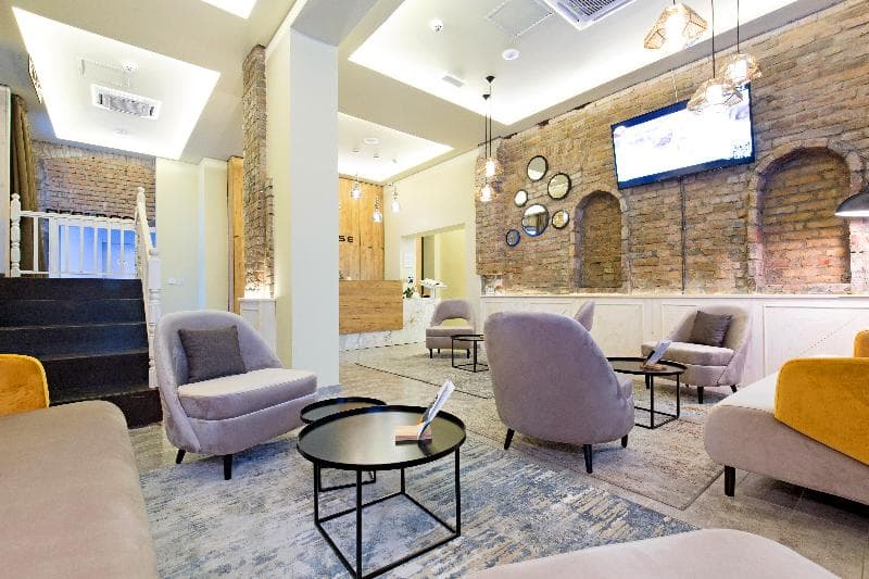 Marquise Hotel 5