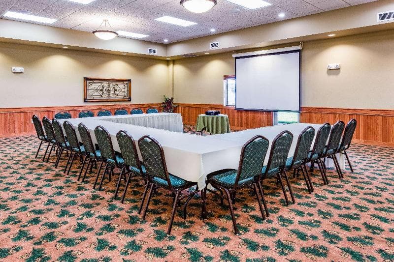 Americinn By Wyndham Fort Pierre Conference Center photo 1