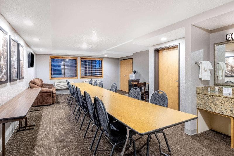 Americinn By Wyndham Dickinson photo 1