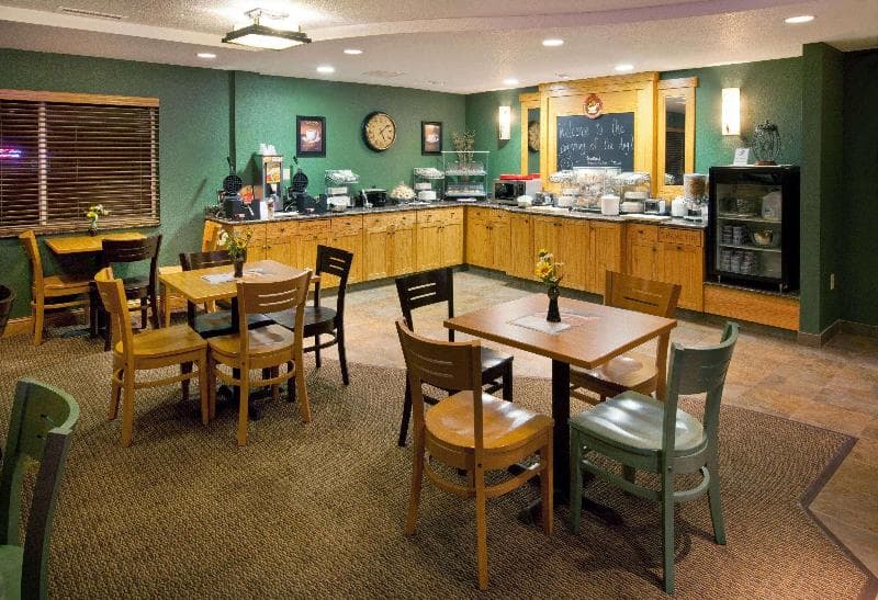 Americinn By Wyndham Anamosa 3