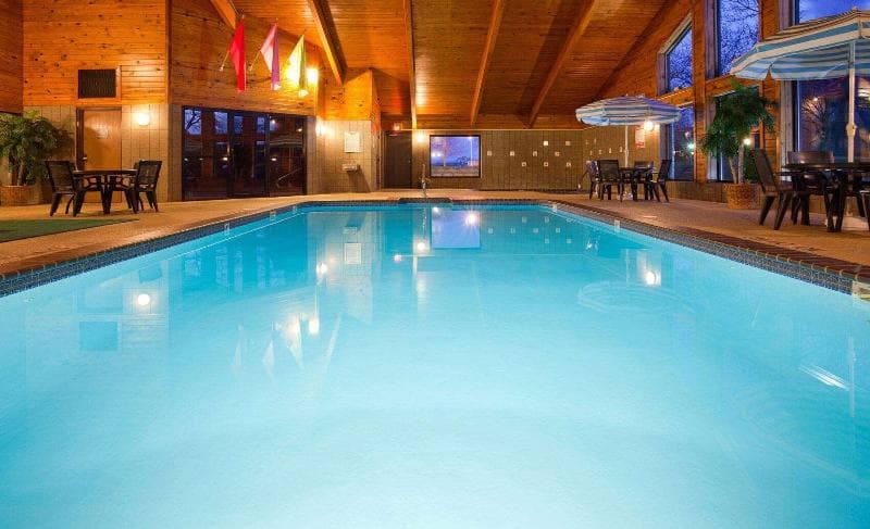 Americinn By Wyndham Manitowoc 3