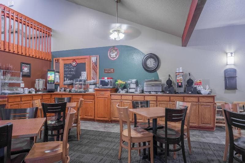 Cobblestone Hotel & Suites - Baldwin 3