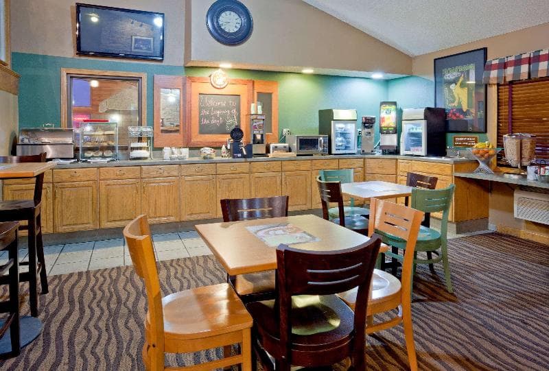 AmericInn by Wyndham Coon Rapids 2