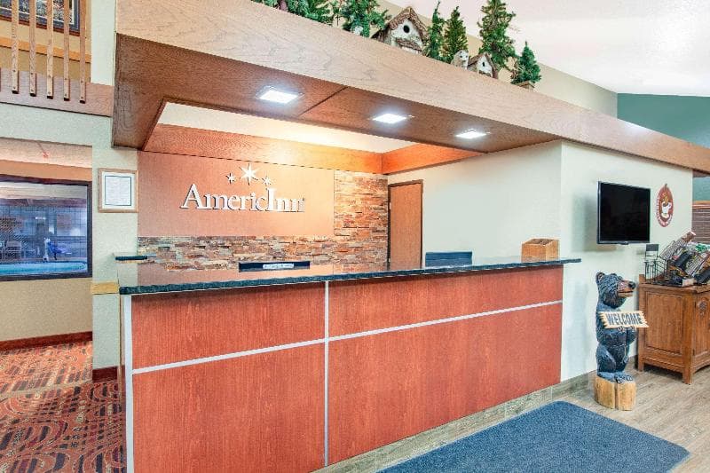 AmericInn by Wyndham Cloquet 5