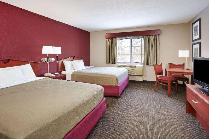 Americinn By Wyndham Douglas/Saugatuck 2