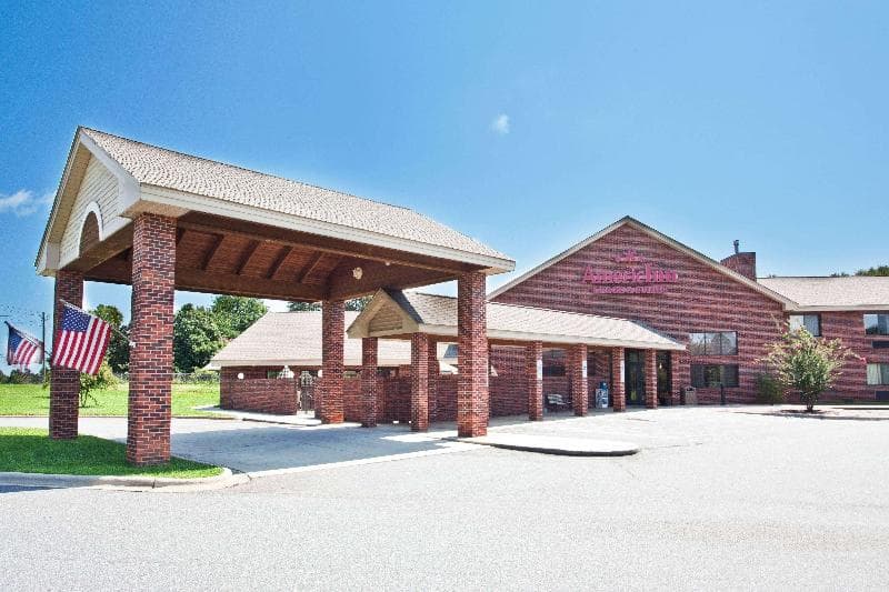 Americinn By Wyndham Boiling Springs Near Gardner Webb U photo 1