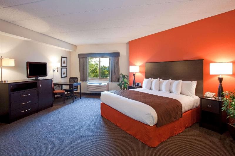 AmericInn by Wyndham Chanhassen 4