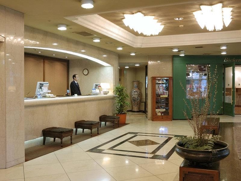 Yokohama Mandarin 2