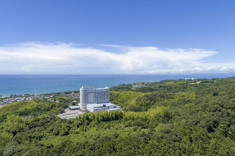 Mercure Kochi Tosa Resort & Spa 3