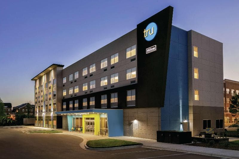 Tru by Hilton Charlotte Ayrsley 4
