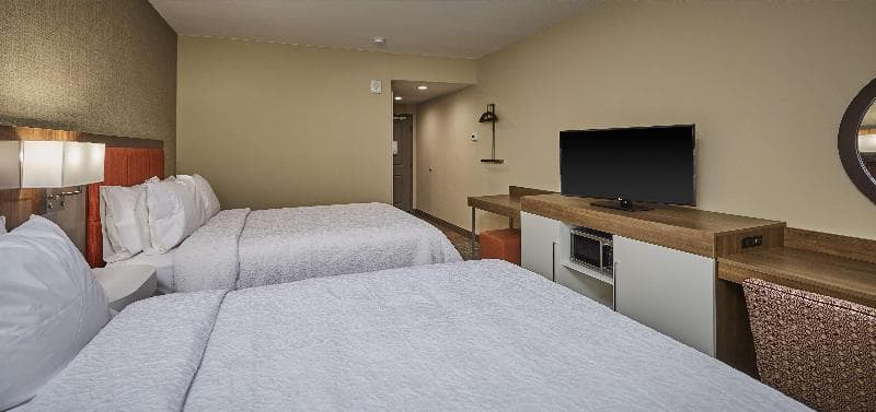 Hampton Inn & Suites Roseburg 5