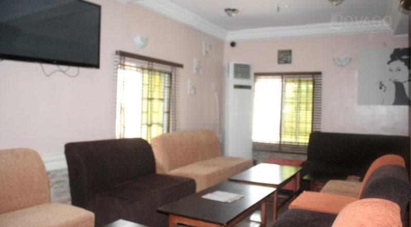 Adesuwa Royal Guest House Ketu 4