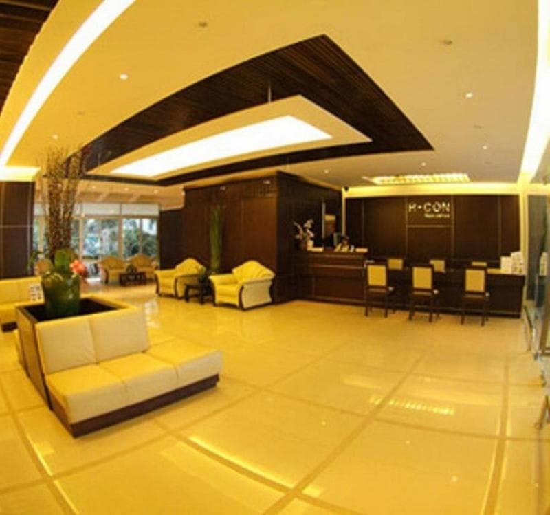 R-Con Residence 5