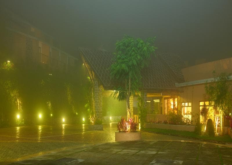 Poetree Sarovar Portico 4