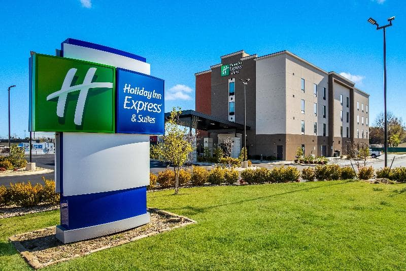 Holiday Inn Express & Suites East Tulsa-Catoosa 3
