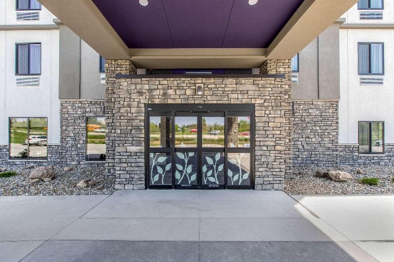Sleep Inn & Suites 2
