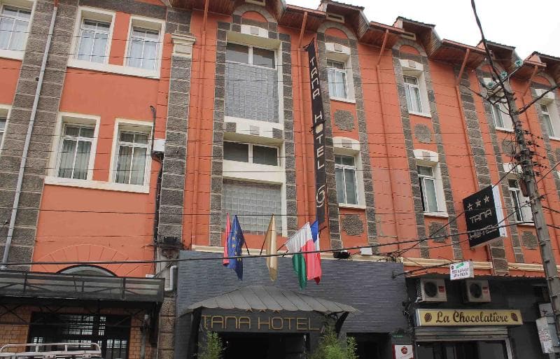 Tana Hotel 3