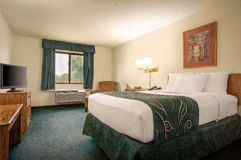 Travelodge By Wyndham Morrill 4