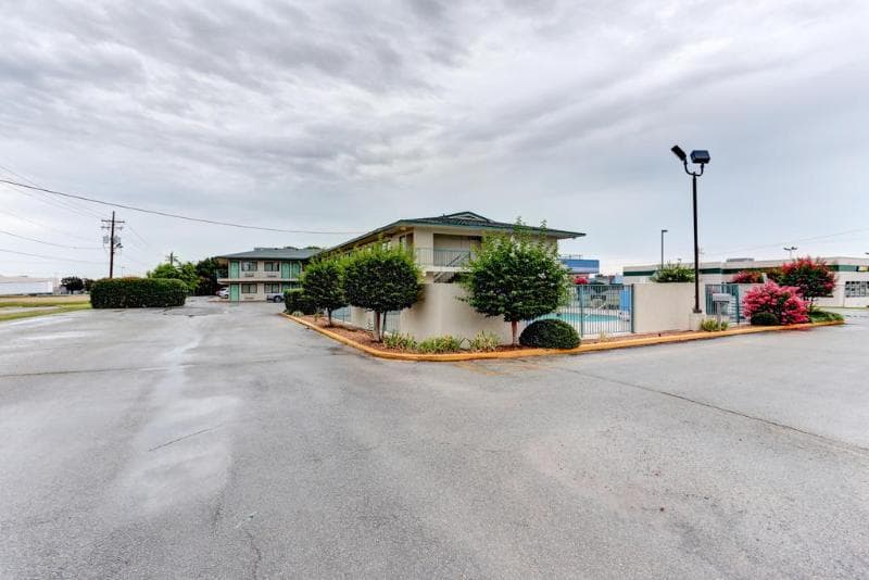 Rodeway Inn Jonesboro Area photo 1
