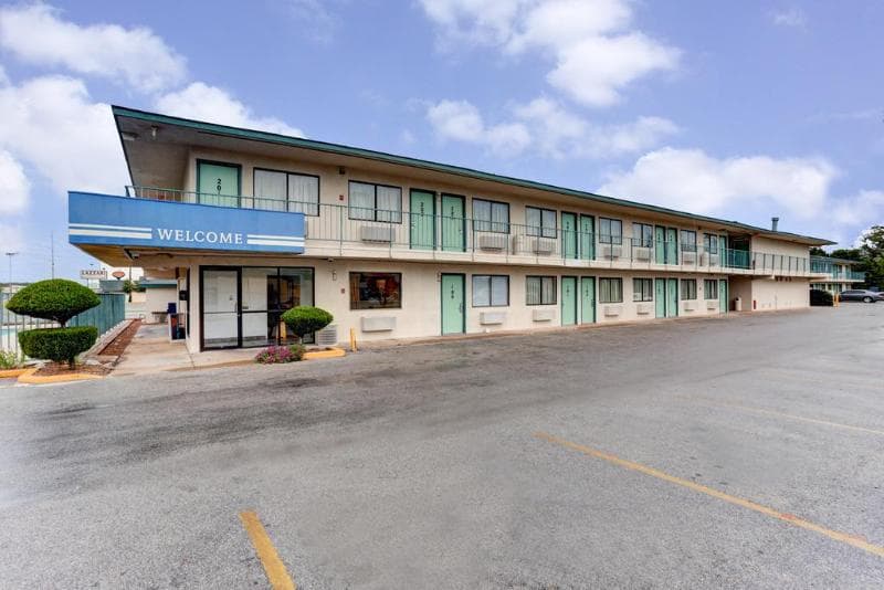 Rodeway Inn Jonesboro Area 3