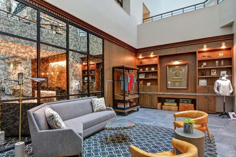 The Cincinnatian Hotel, Curio Collection by Hilton 2