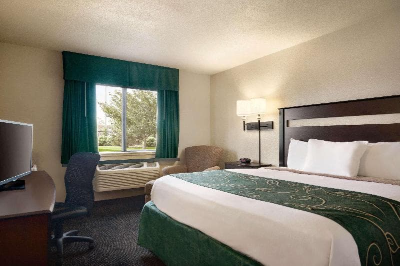 Travelodge By Wyndham Jefferson City 3