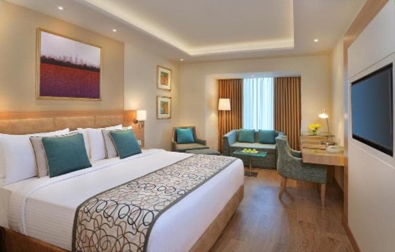 Golden Sarovar Portico 5