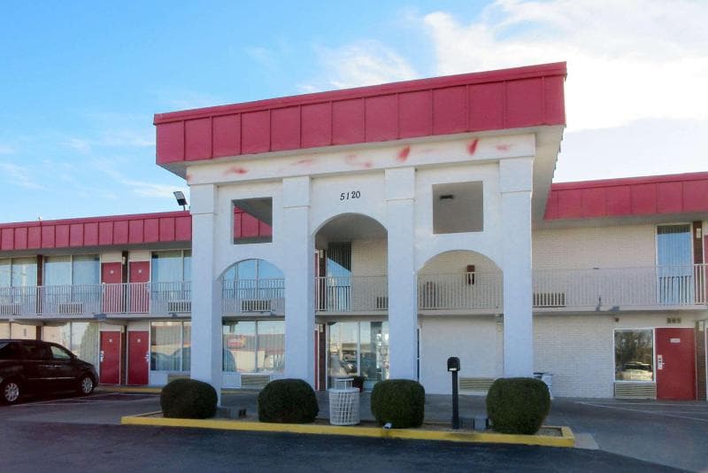 Econo Lodge Paducah West I-24 5