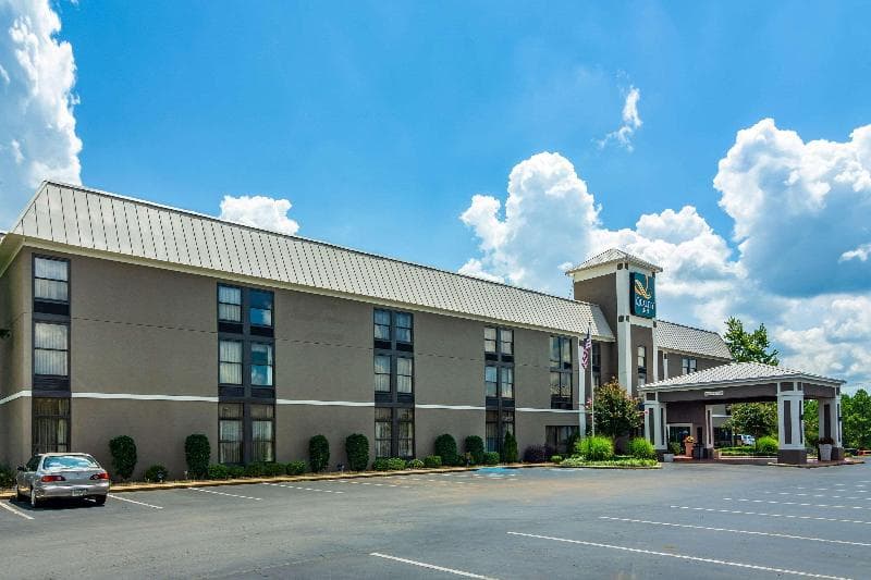 Quality Inn Valley- West Point 4