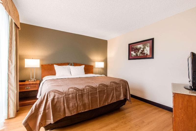 Quality Inn Valley- West Point 2