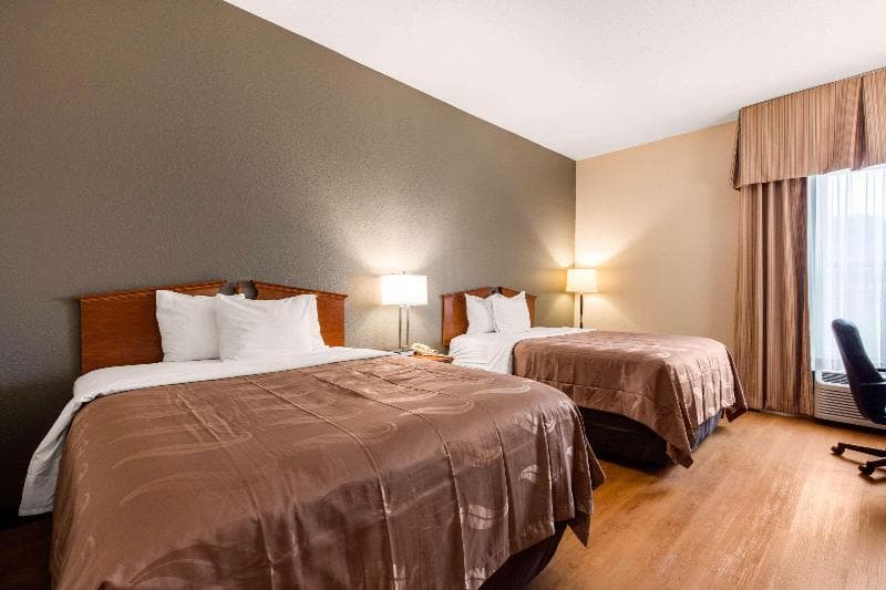 Quality Inn Valley- West Point 3