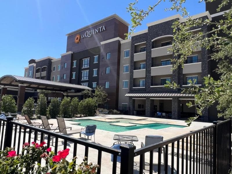 La Quinta Inn & Suites by Wyndham Lubbock Southwest photo 1