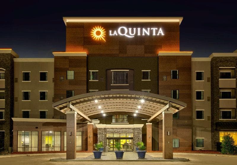 La Quinta Inn & Suites by Wyndham Lubbock Southwest 3