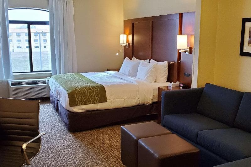 Comfort Inn & Suites Decatur-Forsyth 5