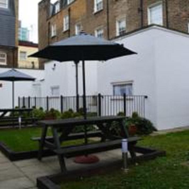 Studios 2 Let North Gower 4