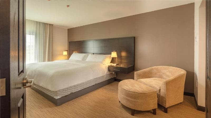 Staybridge Suites Silao 2