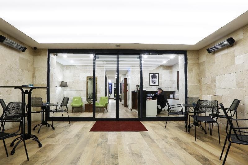 The White Orient Hotel 3