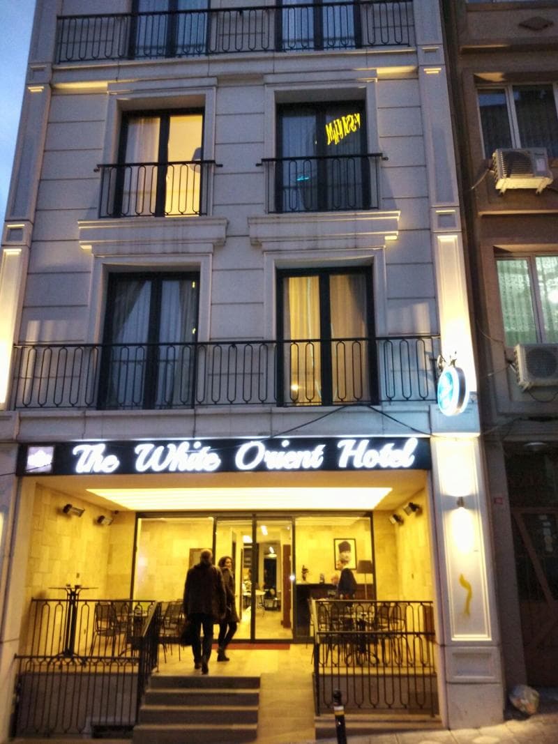 The White Orient Hotel 4