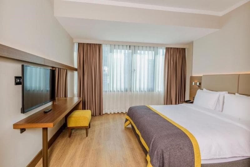 Nearport Hotel 5