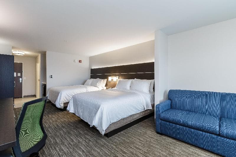Holiday Inn Express & Suites South Bend - Casino photo 1