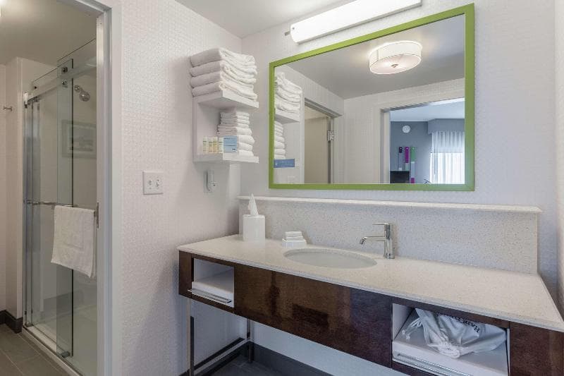 Hampton Inn & Suites Burlington 4
