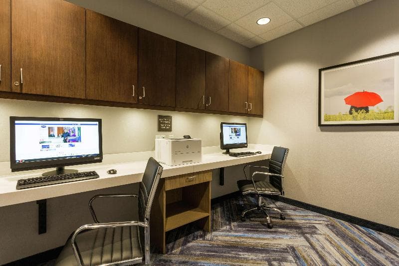 Hampton Inn Cumberland photo 1