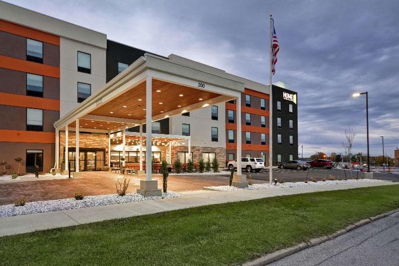 Home2 Suites by Hilton Carbondale 4