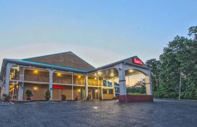 Red Roof Inn Crossville 4