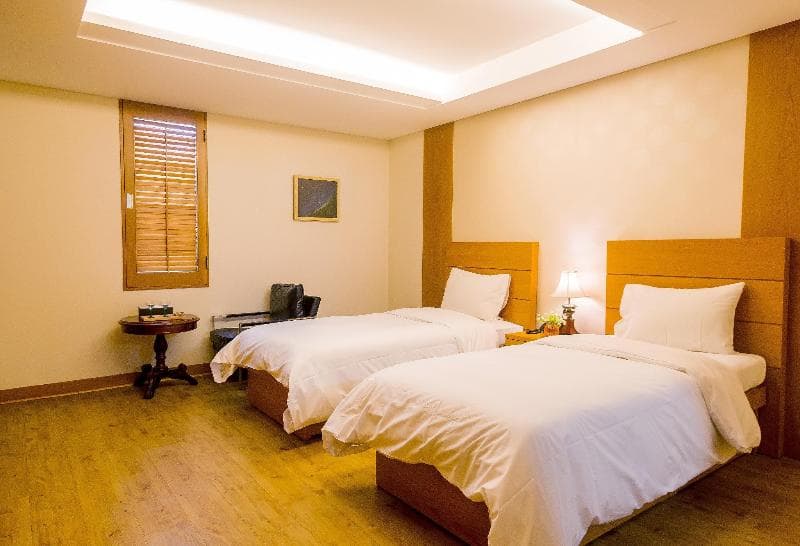 Amber City Hotel 4
