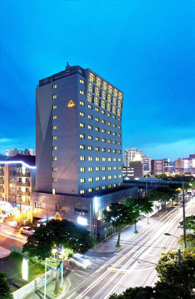 Amber Hotel Central 4