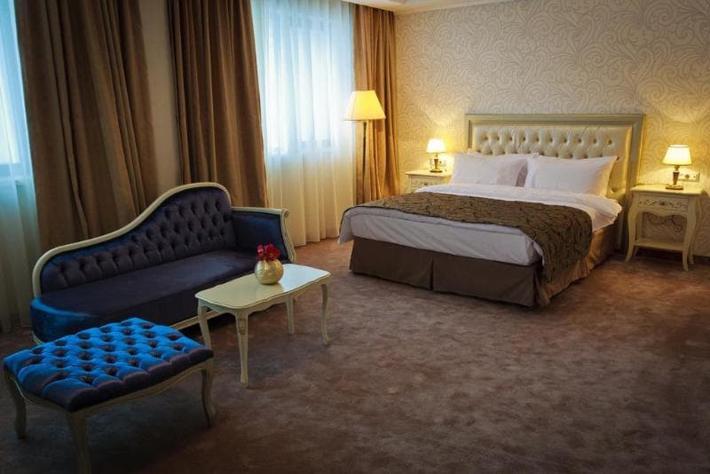Hotel Roman By Dumbrava 4